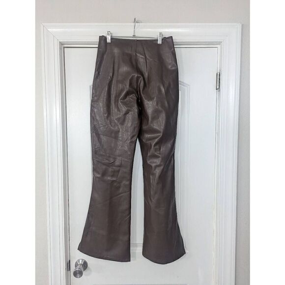 Abercrombie & Fitch‎ Vegan Leather Pants women's size Med brown flare high rise - Picture 5 of 7